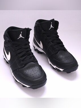 Nike Air Jordan 1 Mid Football Cleats – Black/White 🏈🔥 Size Youth 4